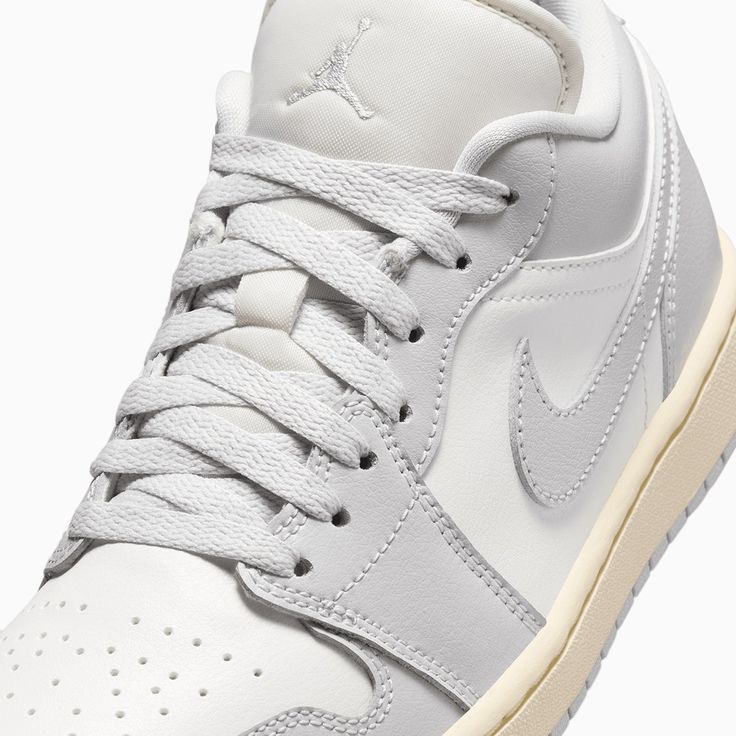 Jordan 1 low coconut milk