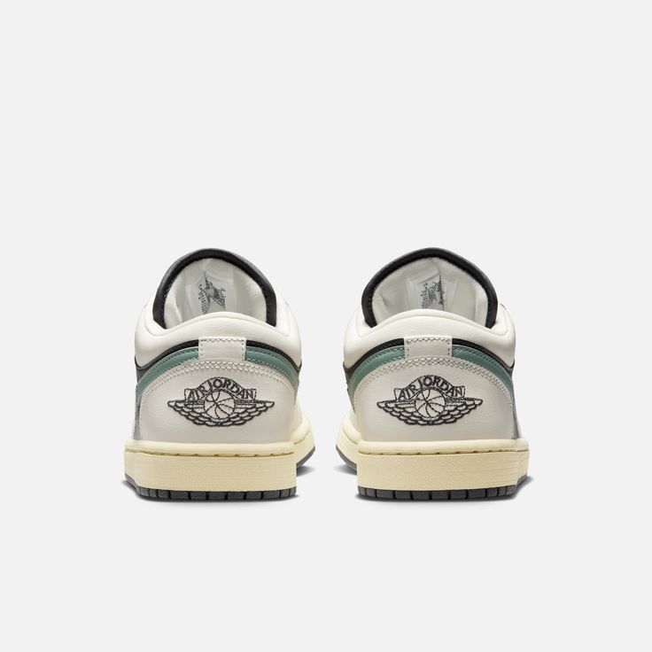 Jordan 1 low jade smoke