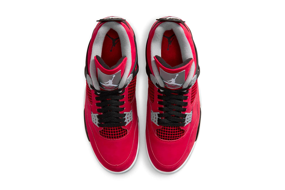 jordan retro 4 toro bravo