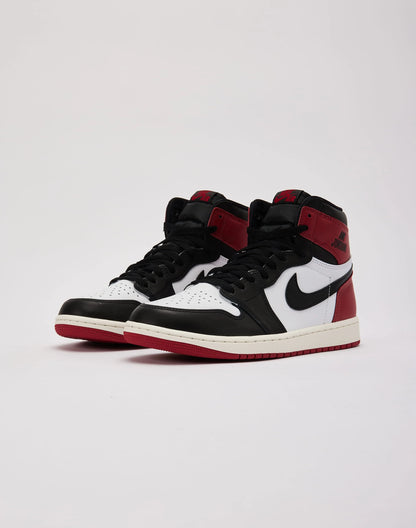 JORDAN 1 HIGH BLACK TOE