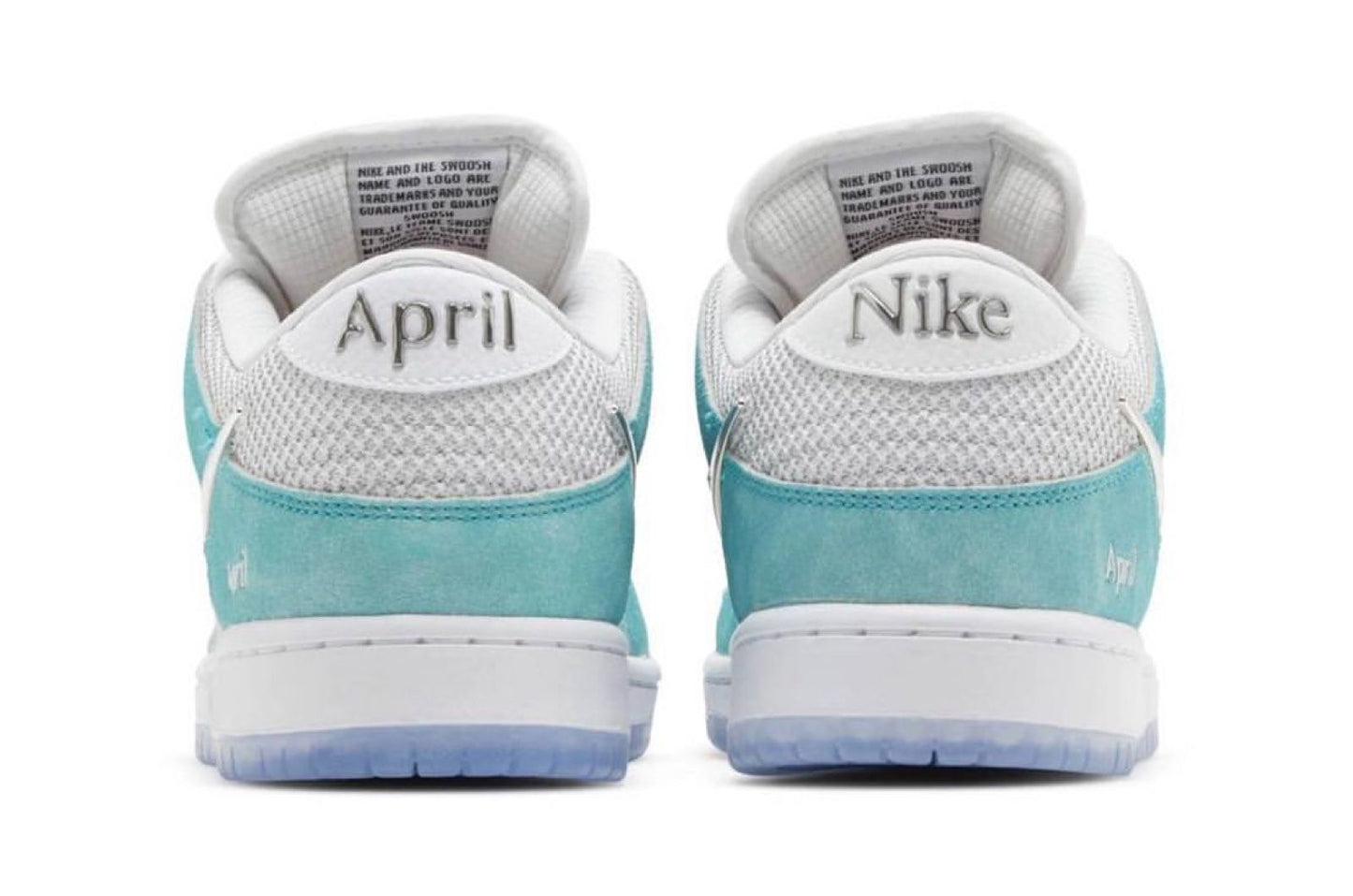 dunk sb april