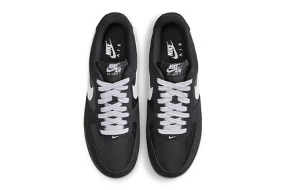 Air force 1 black white gum