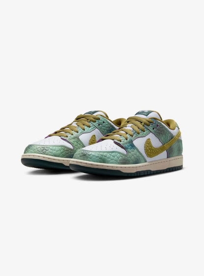Nike SB Dunk Low - Chameleon