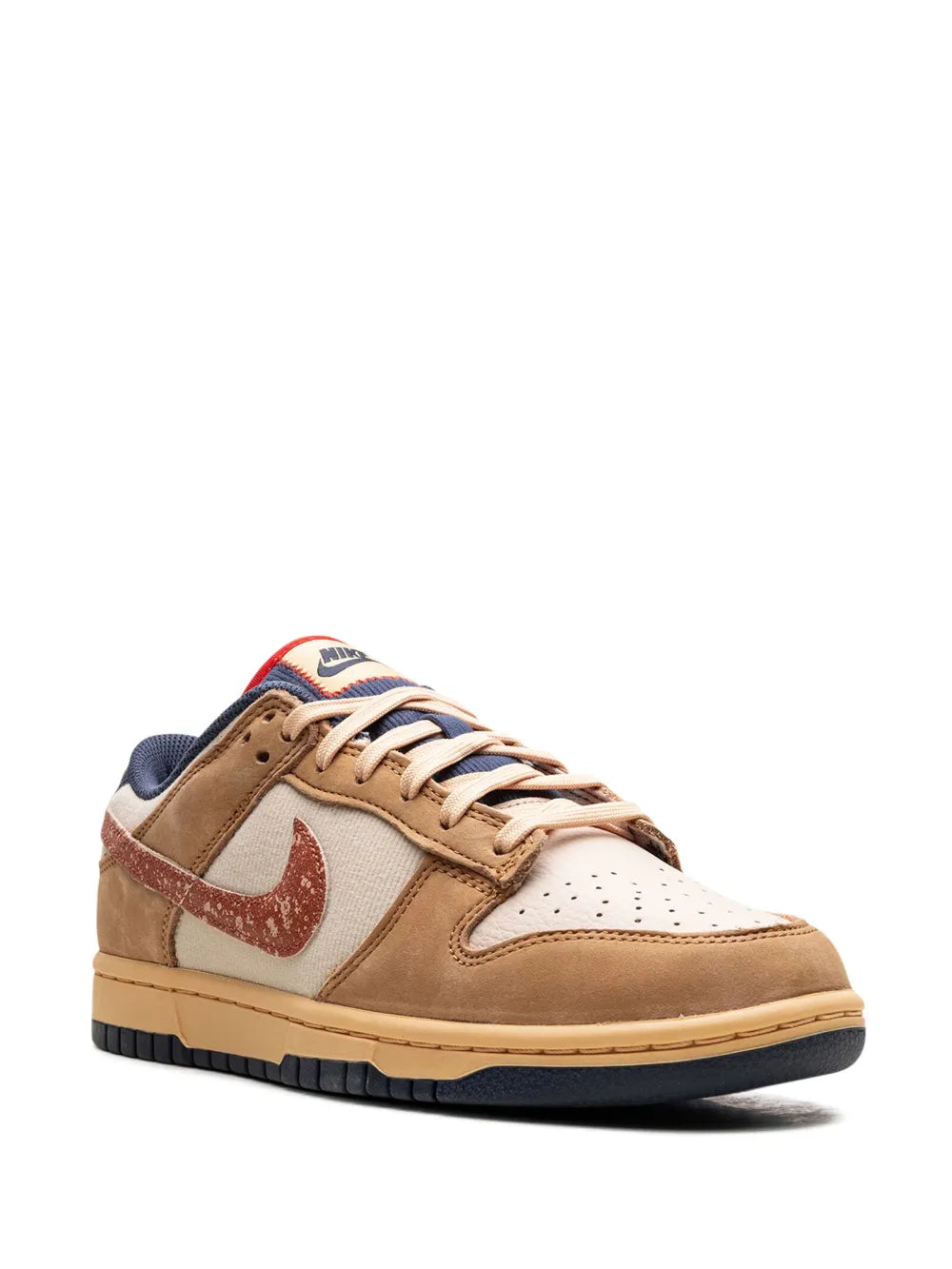 Dunk low wheat