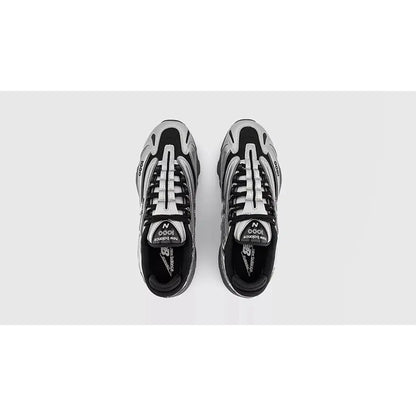 New balance 1000 black metallic