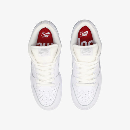 DUNK SB X SUPREME