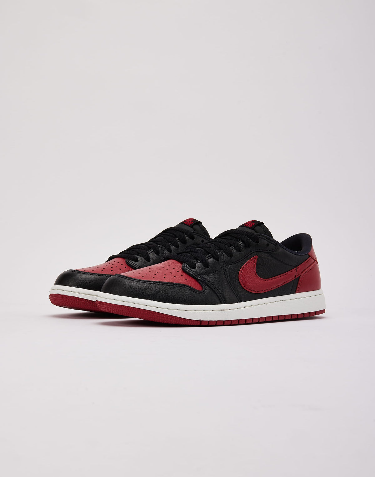 J1 Retro Low OG 'Banned'