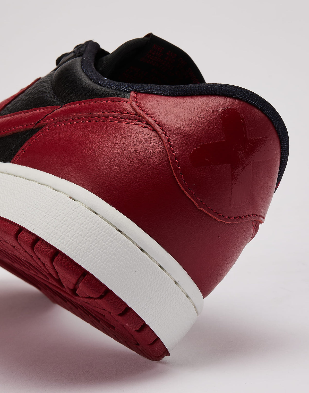 J1 Retro Low OG 'Banned'